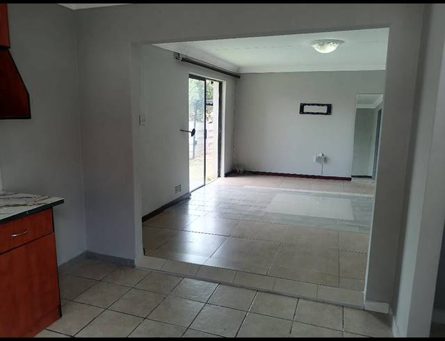 1 bed property to rent in WINCHESTER HILLS